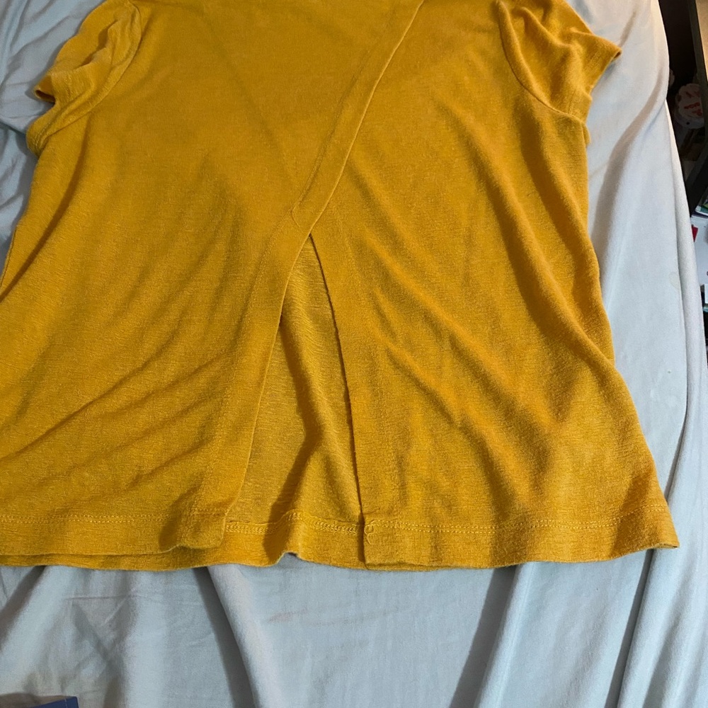 Womens tops